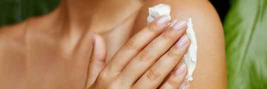 Let’s dive deep into the features of Ayur Herbals’ Cold Cream.